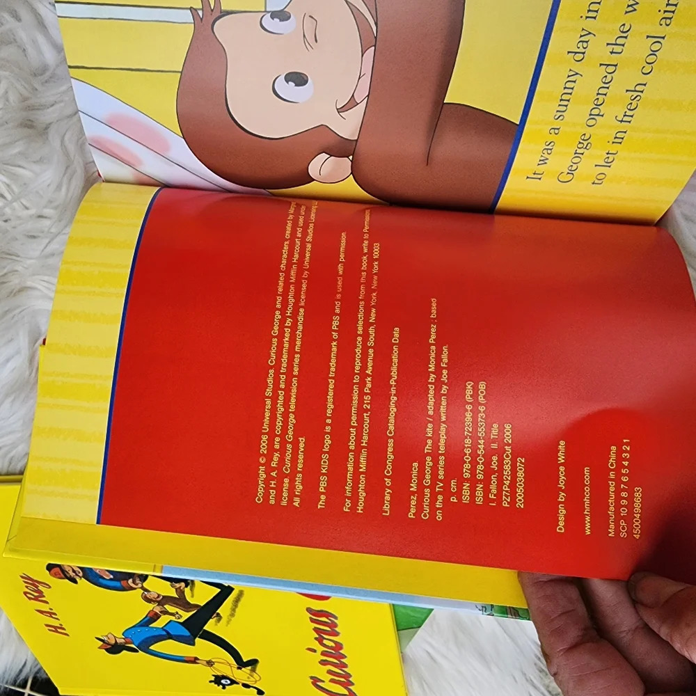 Curious George Book bundle NEW - Picture 9 of 14